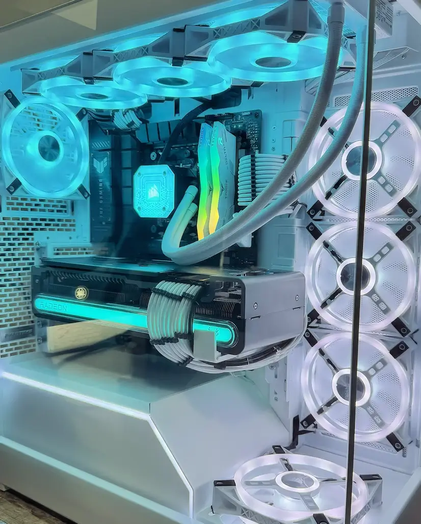 Montaje Gaming PC Phanteks Caraquiz Montaje Gaming PC Phanteks Caraquiz